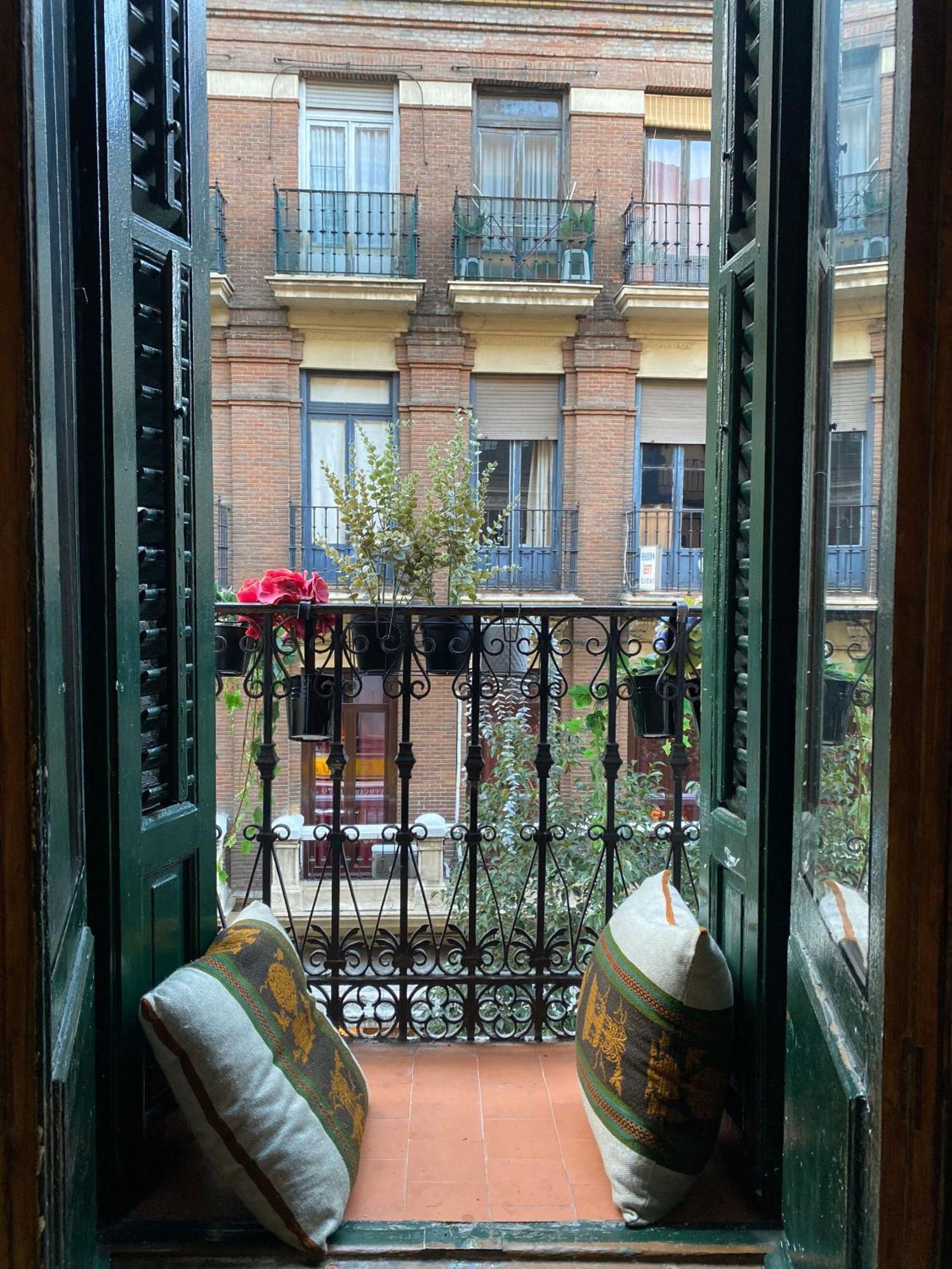 Hortaleza 4, Preciso Estudio En Chueca Junto A La Gran Via De Madrid Buitenkant foto