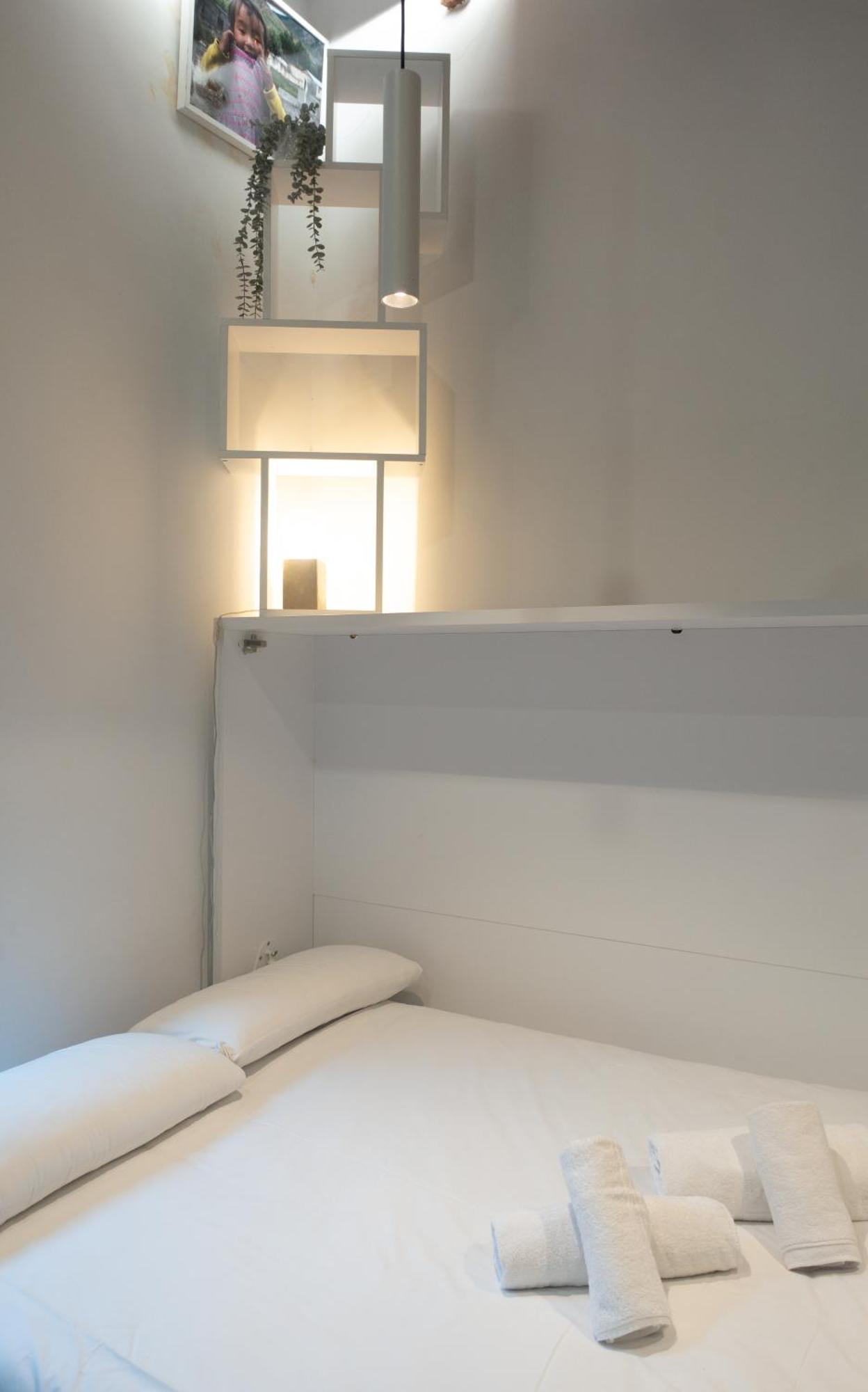 Hortaleza 4, Preciso Estudio En Chueca Junto A La Gran Via De Madrid Buitenkant foto